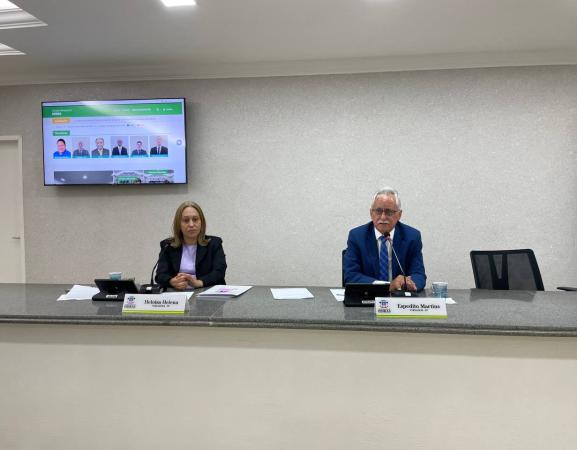 Câmara Municipal de Oeiras instala painel e realiza primeira votação eletrônica de sua história