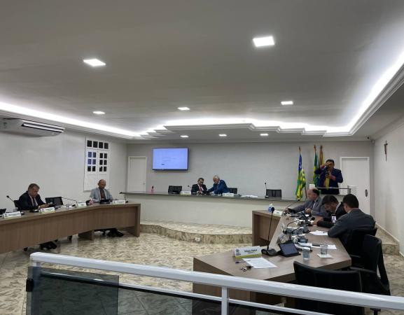 Câmara Municipal aprova crédito especial para pagamento do piso nacional da Enfermagem em Oeiras