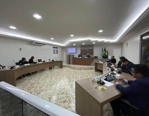 Câmara Municipal de Oeiras mantém parecer do TCE-PI e aprova contas de governo dos prefeitos Lukano Sá e Zé Raimundo