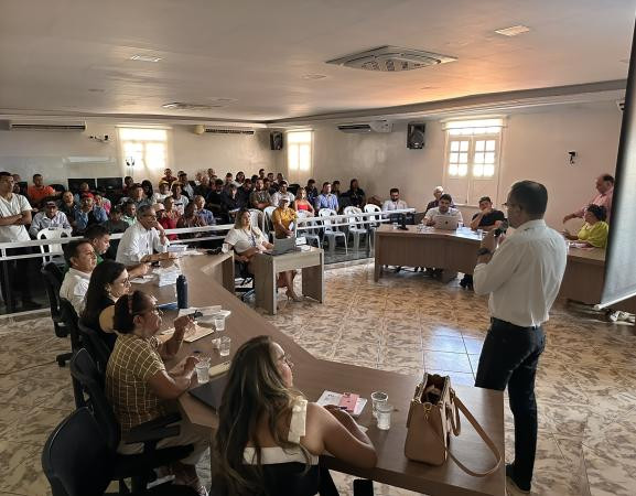 Reunião debate sobre falhas no fornecimento de energia elétrica em Oeiras e região